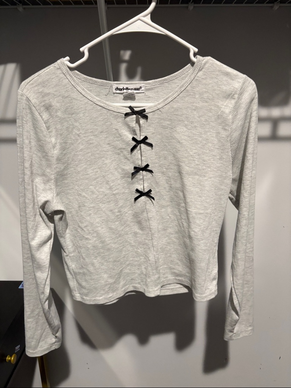 Charlotte Russe Gray Ribbed Long Sleeve Top with Black Bows